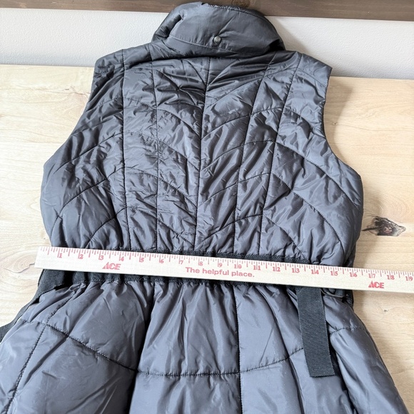 SONIA BOGNER QUILTED PUFFER VEST MOTO 2- WAY ZIP BELTED APRES SKI SPORTY LUXE 12 - Picture 11 of 13